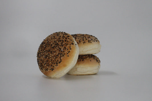 Brood | Outback Burger - Brioche Bun met sesamzaadjes 'Deluxe' DV 70gr per doos van 24 stuks